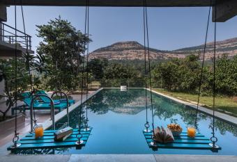 SaffronStays Mountain Aer, Karjat has Balcony rooms