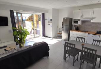    Phil du Vent  has Balcony rooms