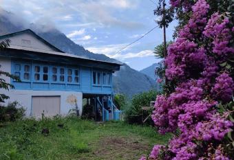 The Nook 1968 Sainj allows 18 year olds to book a room