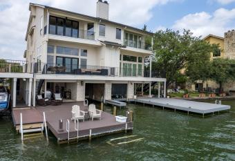 Waterfront Townhome Wet Boat Slip 2 Outdoor Patios allows 18 year olds to book a room