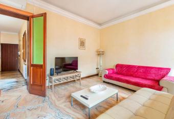 Apartment under the Basilica of Sant Andrea has Balcony rooms