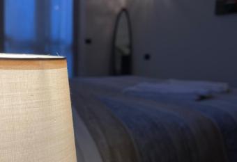 The Italian Escape - Apartment Piazza Pontida Bergamo Center has Balcony rooms