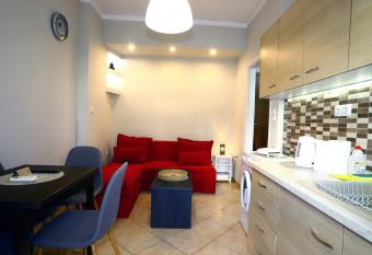 Ourania Apartment allows 18 year olds to book a room