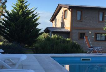 MiraSierras -casas vacacionales- allows 18 year olds to book a room