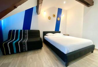 R  sidence des C  lestins - Appartement Duplex N16 - Centre Vichy allows 18 year olds to book a room