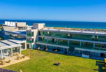 SYRAH Premium B2 - Balc  n con vista al mar by deppt   allows 18 year olds to book a room