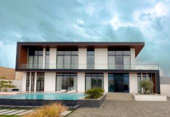 Villa 72 RAK has Balcony rooms