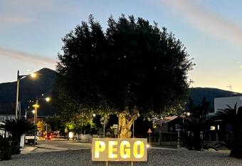 Casa Conxin Beach & Mountain Apartment Costa Blanca allows 18 year olds to book a room