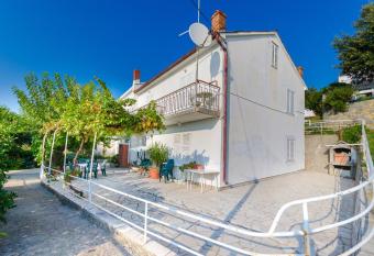 Apartments Zarko has Balcony rooms