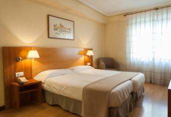 Hotel Mercado by gaiarooms allows 18 year olds to book a room