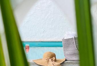 OIA GOA - Private Pool has Balcony rooms