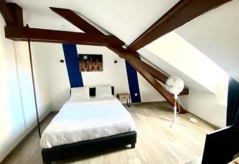 La R  sidence des C  lestins - Appartement Duplex N17 - Centre Vichy allows 18 year olds to book a room