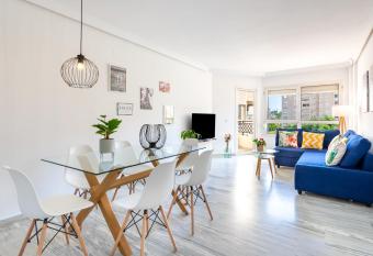 Barbarela Centro has Balcony rooms