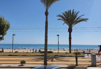 Relax en primera linea B allows 18 year olds to book a room