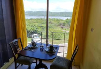 Two bedroom. Walk to beach. Free Wi-Fi & free parking has Balcony rooms