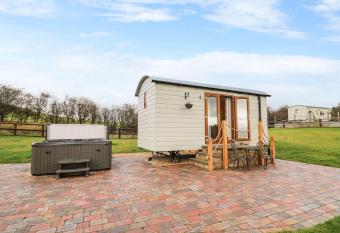 Highland View has rooms with a private hot tub