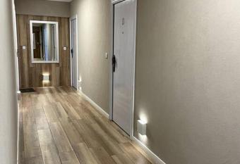 Departamento a estrenar para 2 personas allows 18 year olds to book a room