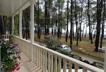 Il Piccolo Paradise the Italian haven in Black Se has Smoking rooms