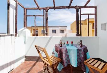 Playa del Hombre has Balcony rooms