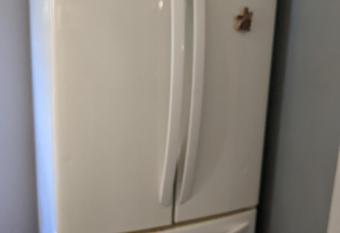 The Adorable Turtle queen bedroom, separate sitting area has Balcony rooms