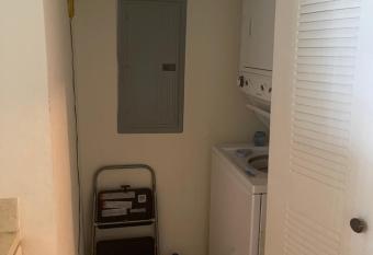 Lovely 1-bedroom apartment unit w/pool access allows 18 year olds to book a room