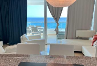 Marbella s beachfront condo with pool, beach and beach games has Balcony rooms