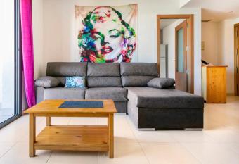 Apartamento de tres habitaciones en Playa de Embossa has Balcony rooms