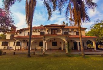 El Portal de Cerrillos has Balcony rooms