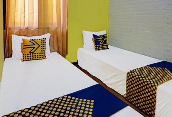 SPOT ON 91931 Permata Brantas Syariah Homestay allows 18 year olds to book a room