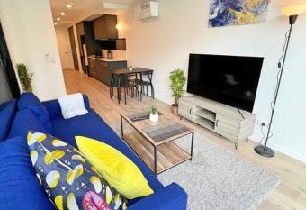 Beauty in Blue! 1bd 1bth 1crsp Apt - Great Location! has Balcony rooms