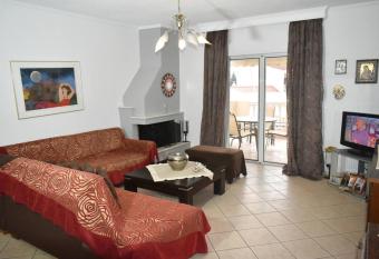 Stylish Urban Apartment has Balcony rooms