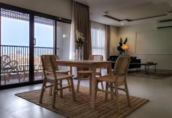 Chez Sara Apt. near King Fahd Causeway has Balcony rooms