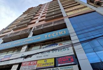 Hotel Royal Blue Residence (                                         ) allows 18 year olds to book a room