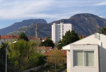 Chambre dans appartement partag   has Balcony rooms