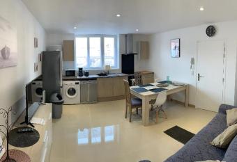 Superbe g  te neuf, 2 Chambres, proche du CNPE de Gravelines allows 18 year olds to book a room