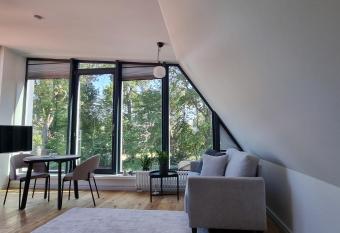 Vallikraavi Penthouse allows 18 year olds to book a room