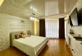 Comfortable apartment in city centre allows 18 year olds to book a room