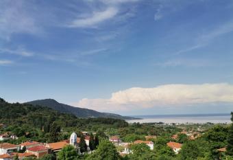 Ioanna s Apartment has Balcony rooms