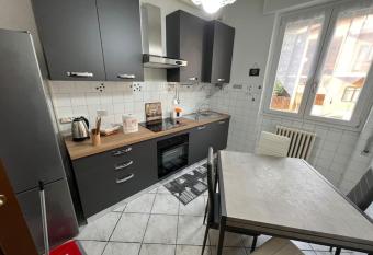 Orio Relax 24h Airport - Top Appartment has Balcony rooms