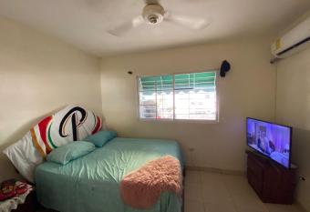 Jonas 5 allows 18 year olds to book a room