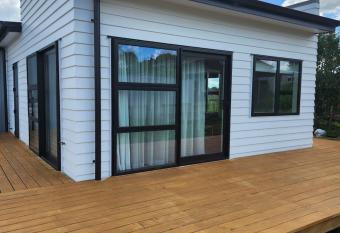 Aberdeen Cottage with Hobbit House sleep-out allows 18 year olds to book a room