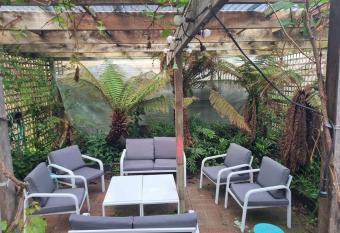 Hotham House has Balcony rooms