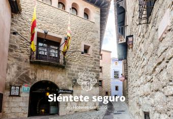 Hotel Albarrac  n has Balcony rooms