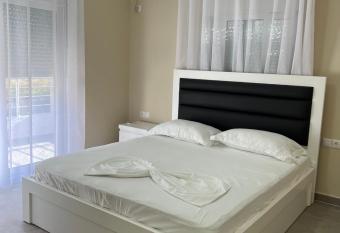 Harmony Apartments has Balcony rooms