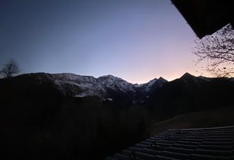 Maison Rosier has Balcony rooms