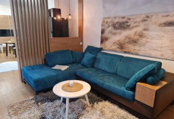 Dimiant Lux Apartment has Balcony rooms