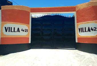 Villa 421 has Smoking rooms