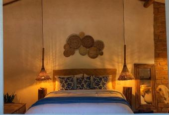 Casinhas de Terras Frias has Smoking/Balcony rooms