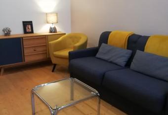 Jolie maison    200 m des plages du d  barquement has Balcony rooms