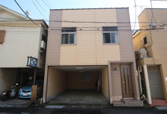                       allows 18 year olds to book a room